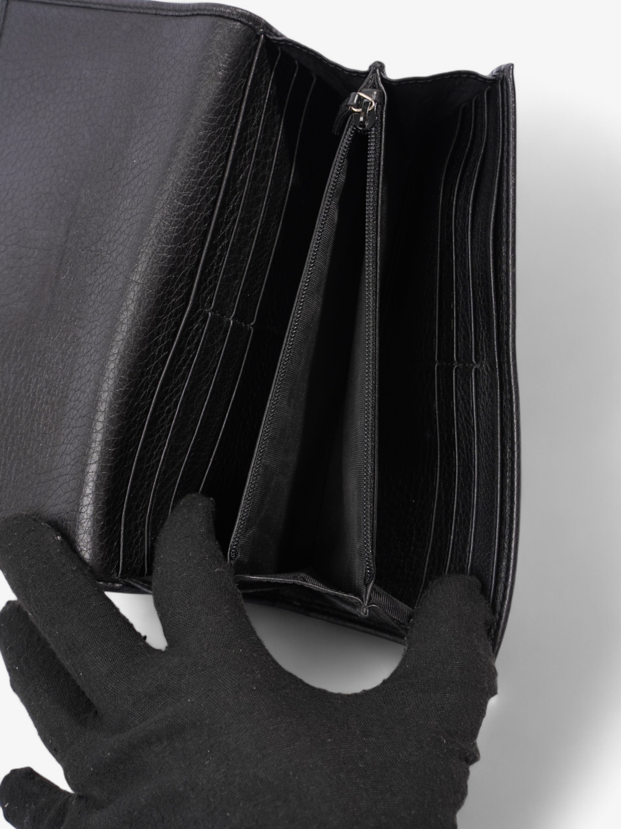 Gucci Gucci Soho Long Wallet Black Leather