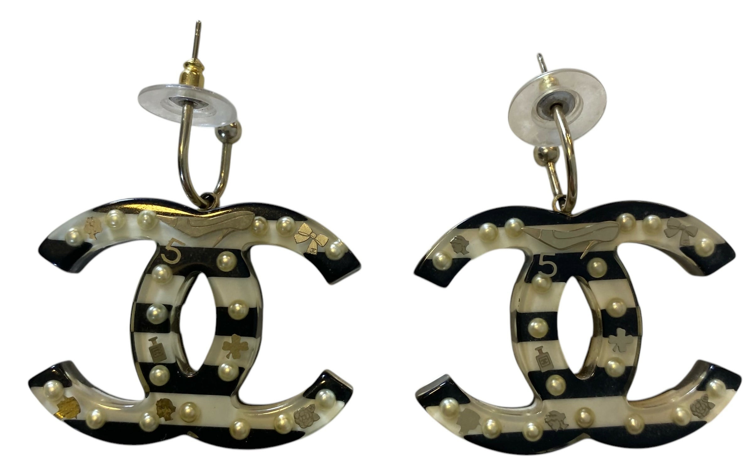 Rare Chanel 05A Large Oversized Black White Striped Resin Pearl Enamel CC Brooch & Earrings Set