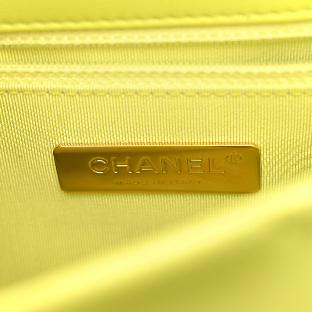 Shiny Lambskin Quilted Medium Chanel 19 Flap Neon Yellow