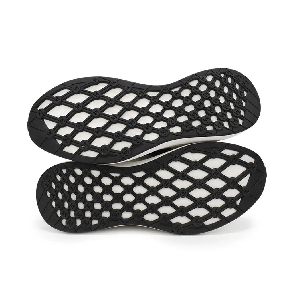 Chanel 2022 Cruise Sneakers - Women's 37