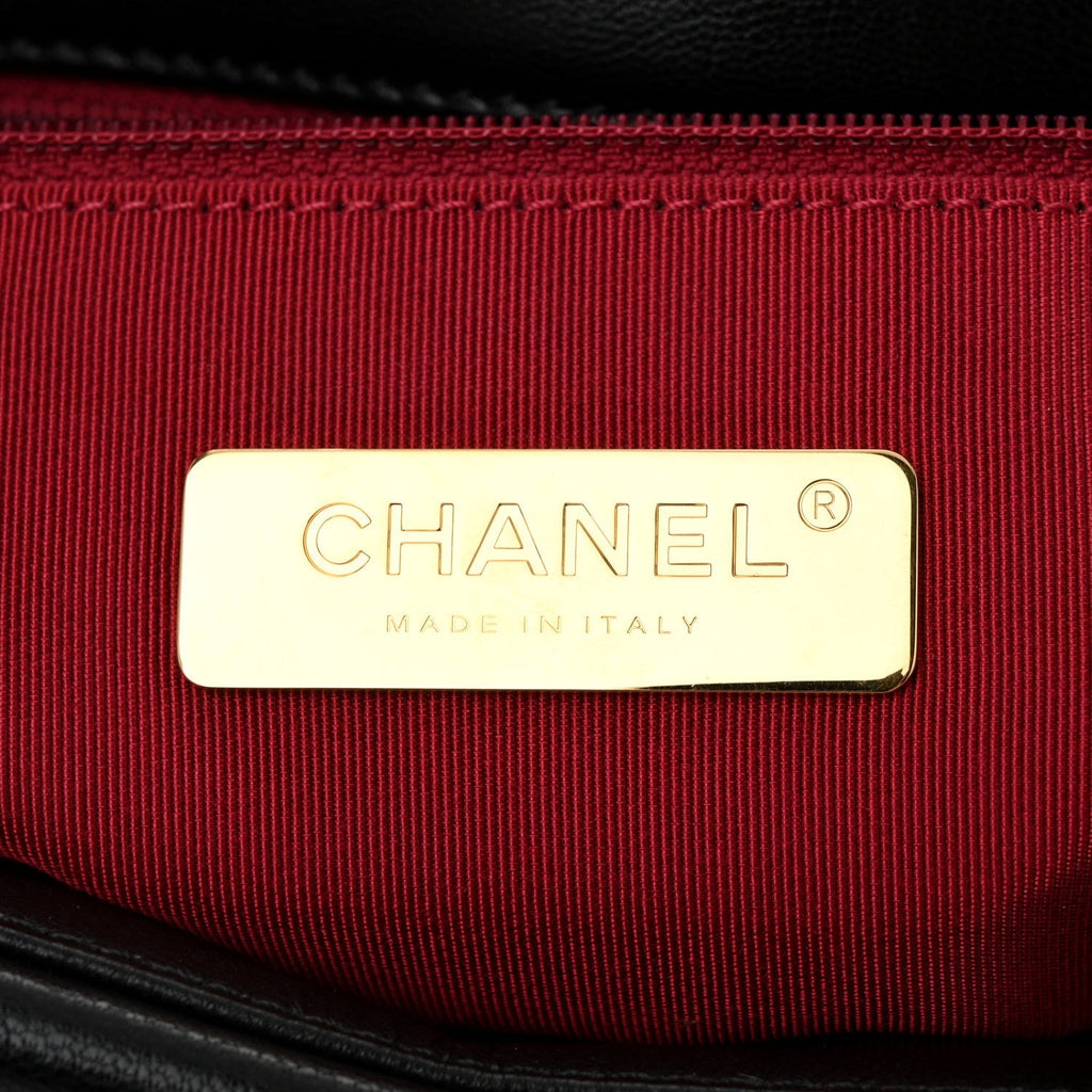 Goatskin Quilted Maxi Chanel 19 Flap Black