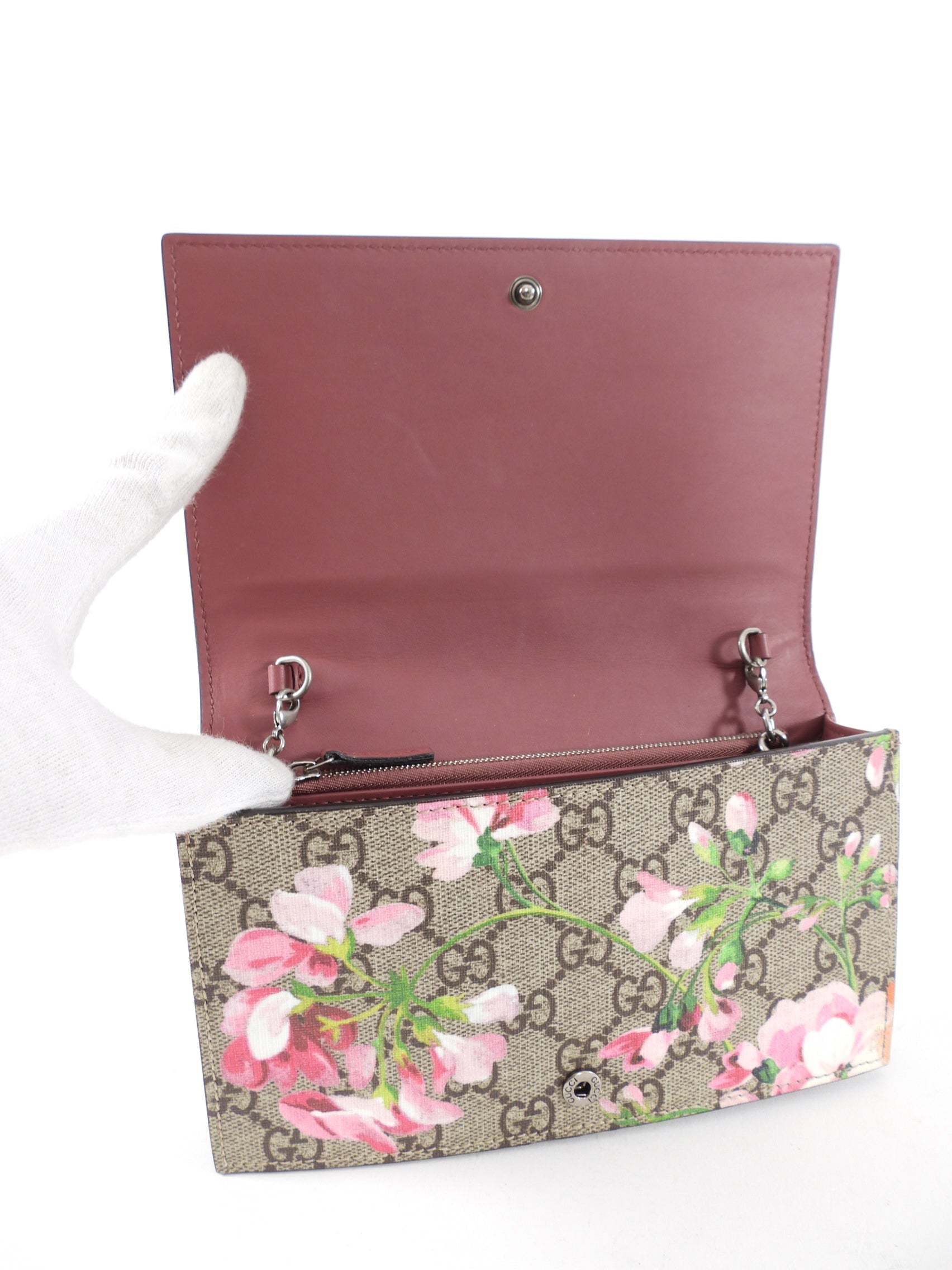 Gucci Blooms Monogram Supreme Pink Floral Wallet on Chain