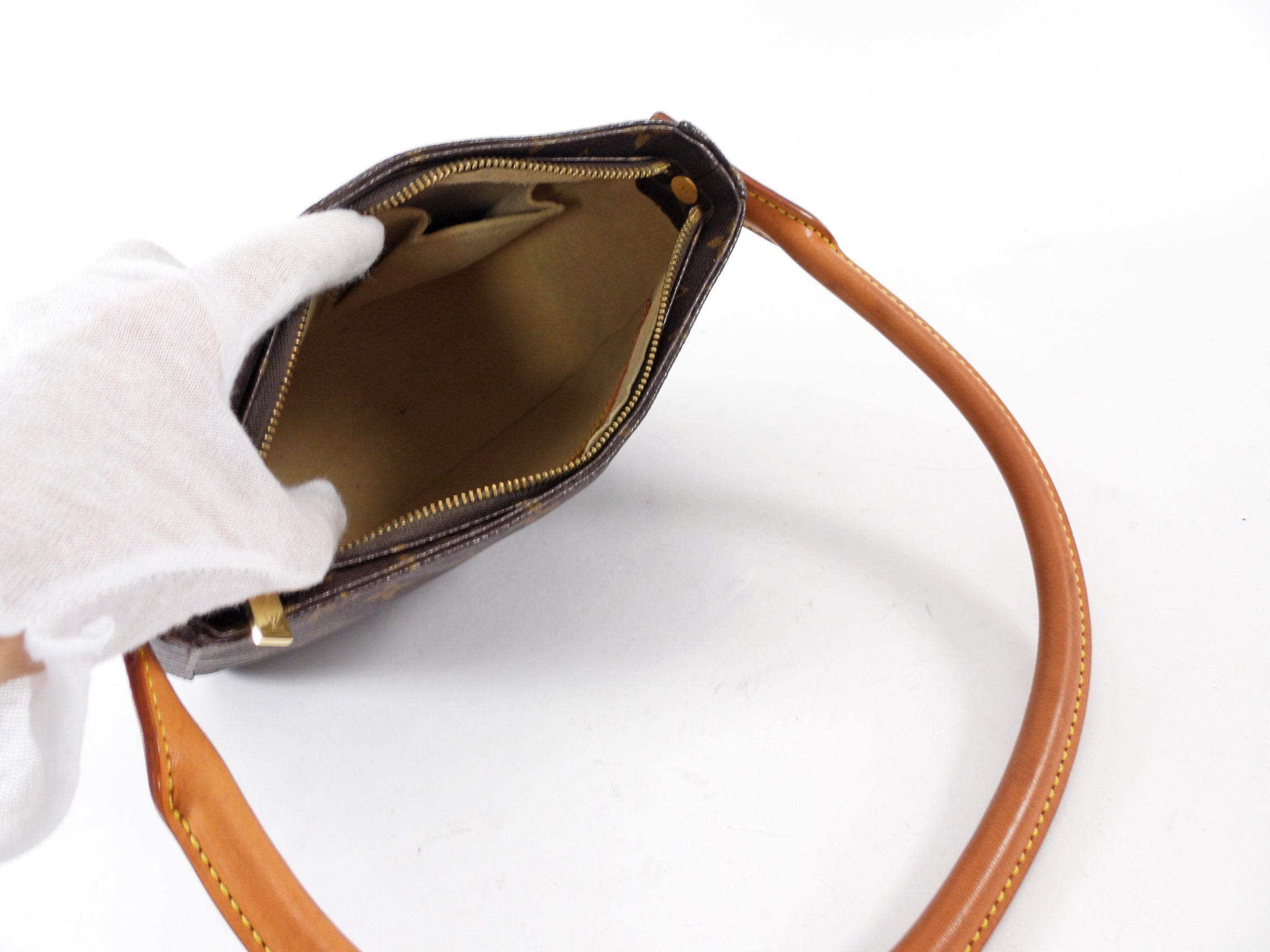 Louis Vuitton Monogram Canvas Vintage 2001  Looping PM Bag