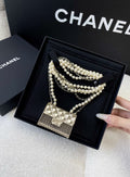 CHANEL 21S RUNWAY MICRO BAG & PEARLS LONG NECKLACE